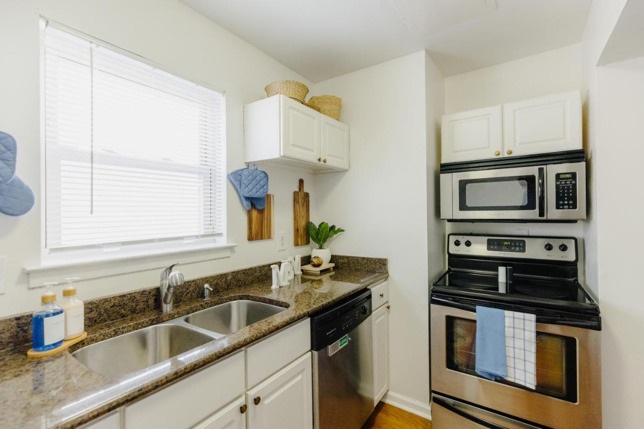 Centrally Located 2Br Overton Square Unit 2 Fast Wifi Free Parking Yes Pets ممفيس المظهر الخارجي الصورة